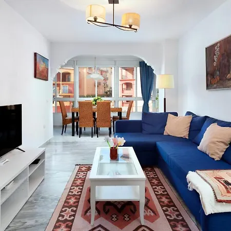 - Goldkueste Apartment *